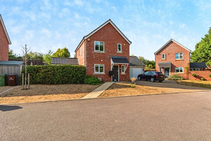 3 Bedroom Detached House For Sale In Treasure Grove, Necton, Swaffham, PE37