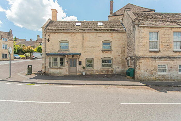3 Bedroom Semi-Detached House For Sale In High Street, Avening, GL8