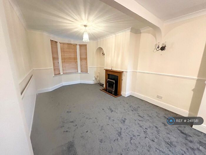 3 Bedroom Terraced House To Rent In Purser Road, Northampton, NN1