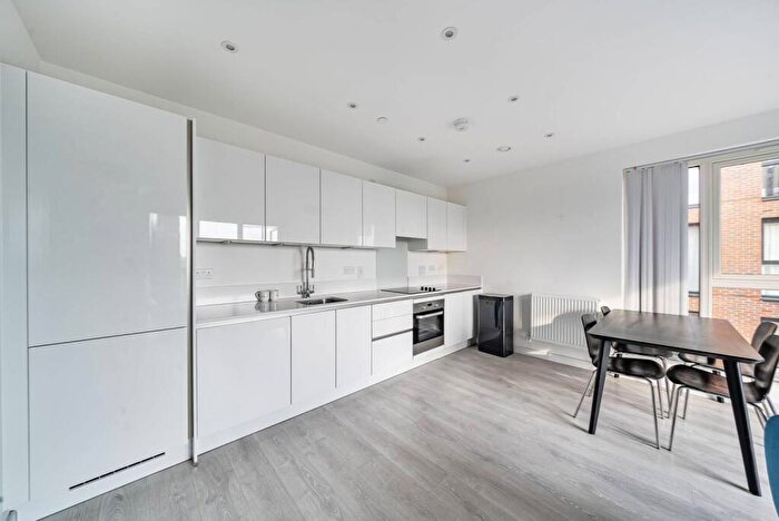 2 Bedroom Flat For Sale In Shearwater Drive, Hendon, London, NW9