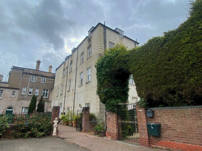 3 Bedroom Apartment For Sale In Dunstall Road, Rangemore, Burton-On-Trent, DE13
