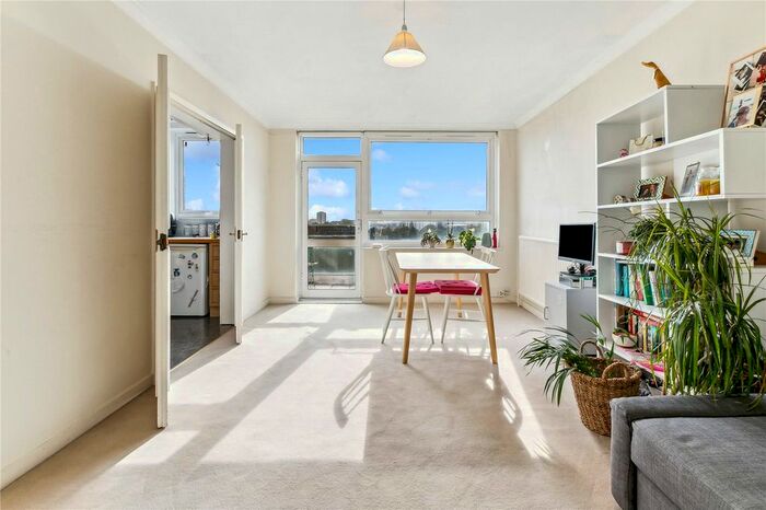 1 Bedroom Flat To Rent In Napier Court, Ranelagh Gardens, Fulham, London, SW6