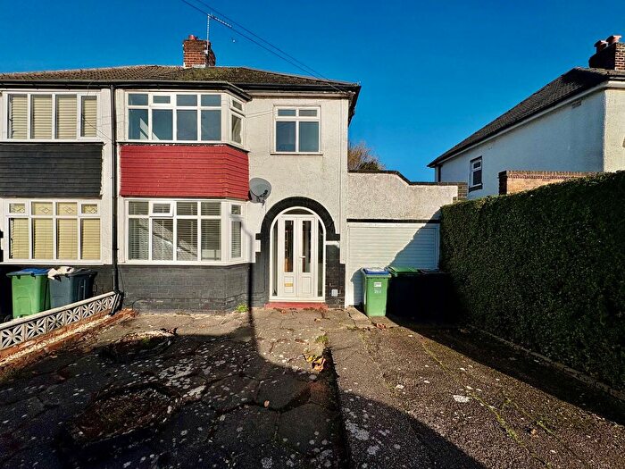 3 Bedroom Semi Detached House To Rent In Lindley Avenue, Tipton, DY4