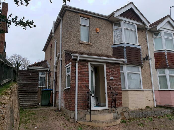 3 Bedroom Semi-Detached House To Rent In Portsmouth Road, Southampton SO19