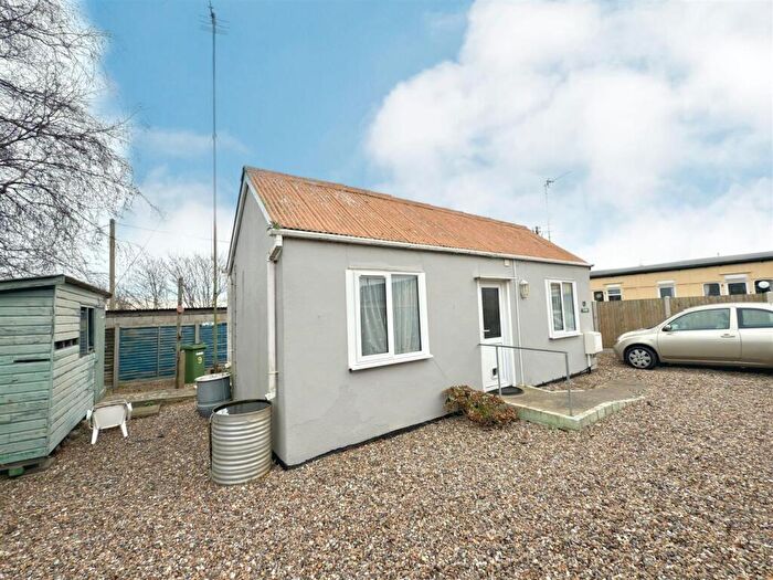 1 Bedroom Detached Bungalow For Sale In Willow Road, East Pakefield, Lowestoft, Suffolk, NR33