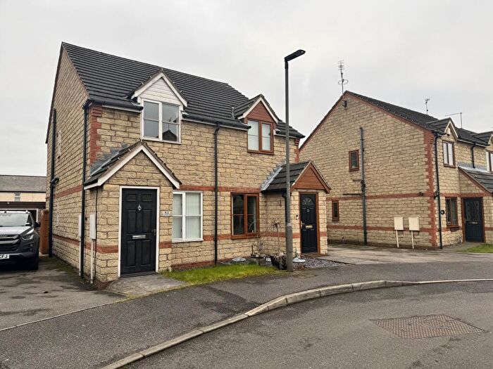 2 Bedroom House To Rent In New Scott Street, Langwith, NG20