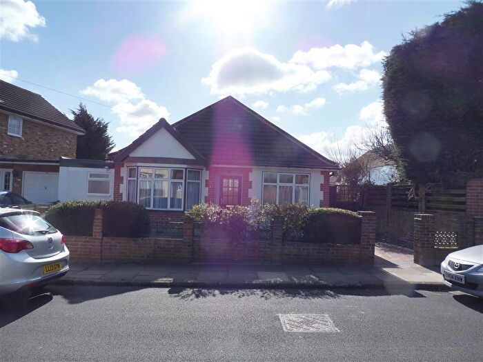3 Bedroom Bungalow To Rent In Middleton Drive, Pinner, HA5