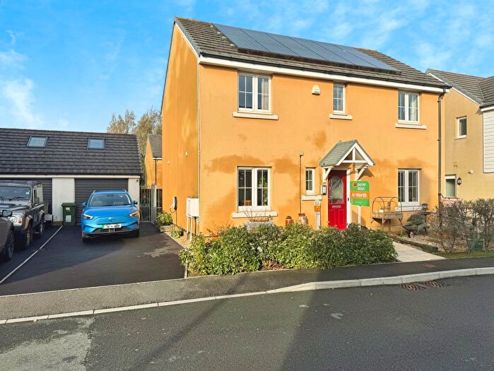 4 Bedroom Detached House For Sale In Rhes Brickyard Row, Llanelli, SA15