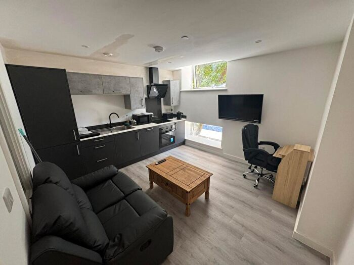 1 Bedroom Flat To Rent In George Street, Hull, HU1