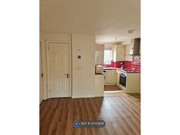 Studio To Rent In Birch Hill, Bracknell, RG12