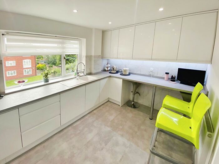 2 Bedroom Apartment To Rent In Mill Row, Lincoln, LN1