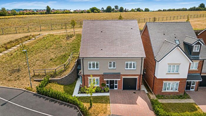 5 Bedroom Detached House For Sale In Barleymead Way, Puckeridge, Ware, SG11