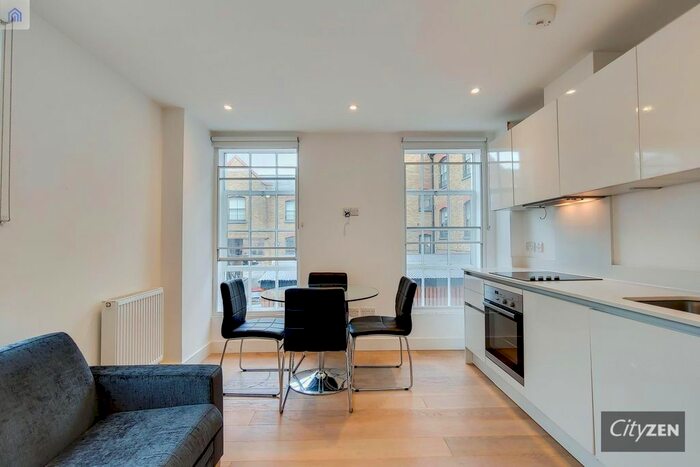 Studio To Rent In Avon Court, Dod Street, London, E14