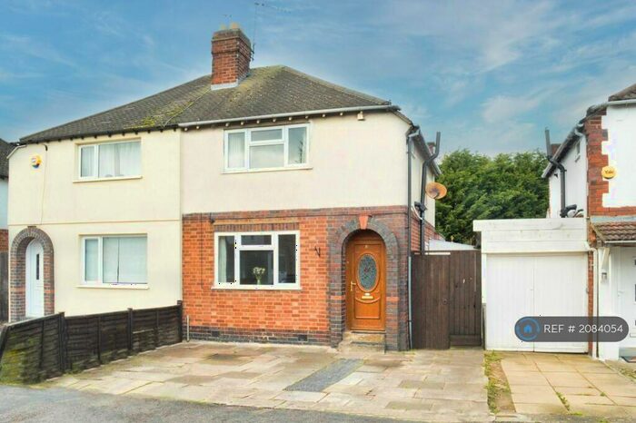 3 Bedroom Semi-Detached House To Rent In Kingston Avenue, Wigston, LE18