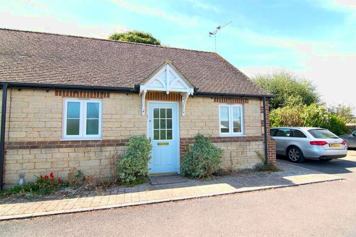 2 Bedroom Bungalow To Rent In Jubilee Lane, Milton-Under-Wychwood, Chipping Norton, OX7