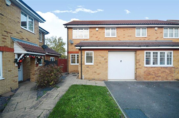 3 Bedroom Semi-Detached House To Rent In North Weald Close, Hornchurch, Essex, RM12