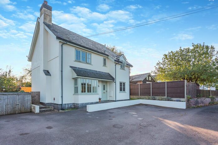 3 Bedroom Detached House For Sale In Orchard Cottages, Llandenny, Monmouthshire, NP15