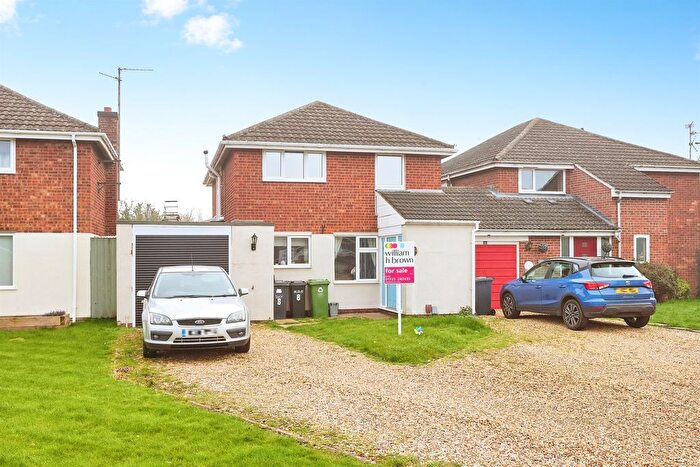 4 Bedroom Detached House For Sale In The Rookery, Yaxley, Peterborough, PE7