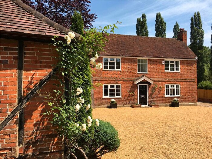 5 Bedroom Detached House To Rent In South Farm Lane, Bagshot, Surrey, GU19