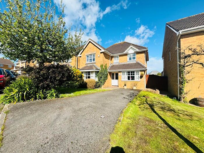 4 Bedroom Detached House For Sale In Heol Glaslyn, Caldicot, NP26