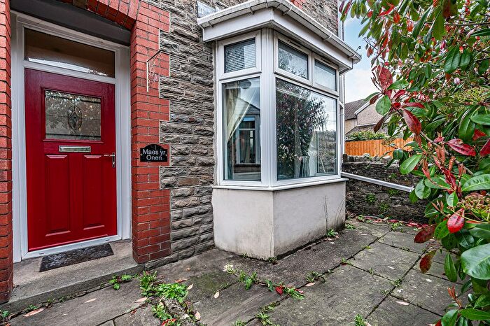 3 Bedroom Semi Detached House For Sale In Cardiff Road, Rhydyfelin, CF37