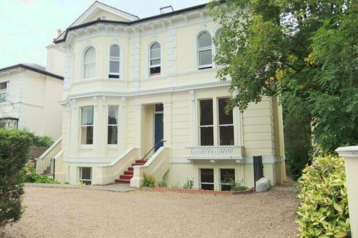 2 Bedroom Flat To Rent In Lansdowne Road, Tunbridge Wells, TN1
