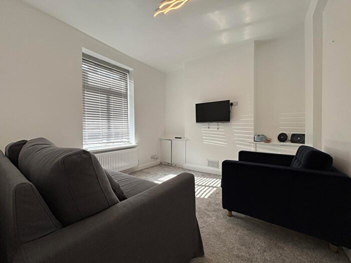 2 Bedroom House To Rent In Letty Street, Cathays, CF24