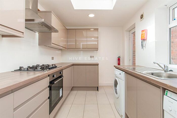 7 Bedroom Terraced House To Rent In Osborne Road, Jesmond, Newcastle Upon Tyne, NE2