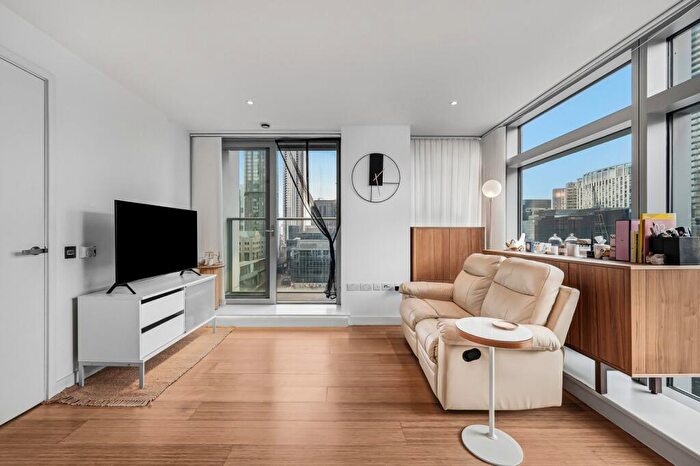 1 Bedroom Flat For Sale In Pan Peninsula Square, Millwall, E14