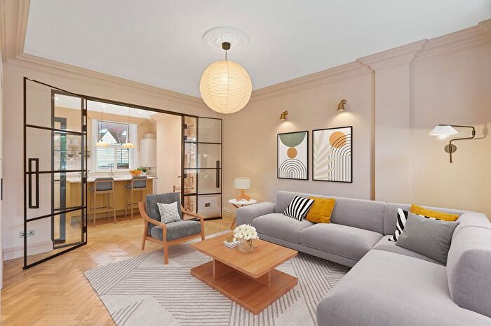2 Bedroom Flat For Sale In Barmouth Road, Wandsworth, SW18