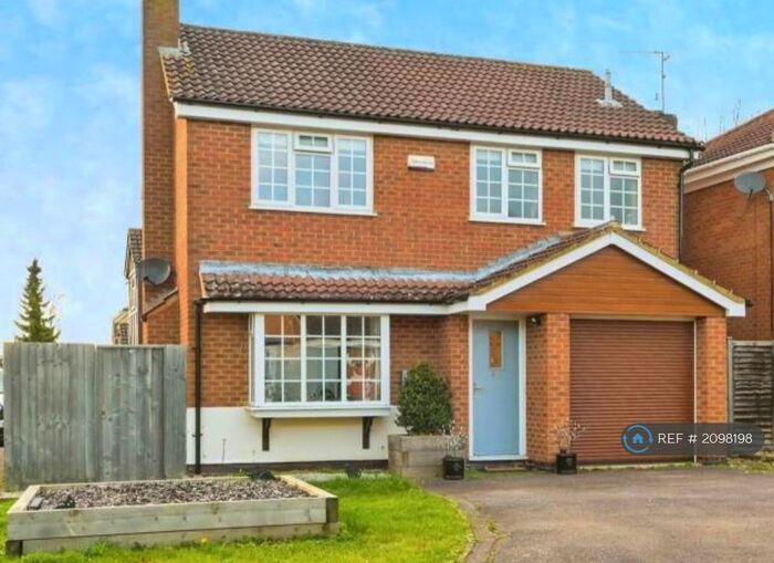 4 Bedroom Detached House To Rent In West Rising, Northampton, NN4