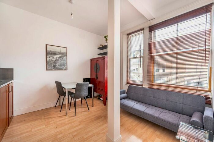 1 Bedroom Flat To Rent In Clanricarde Gardens, Notting Hill, London, W2