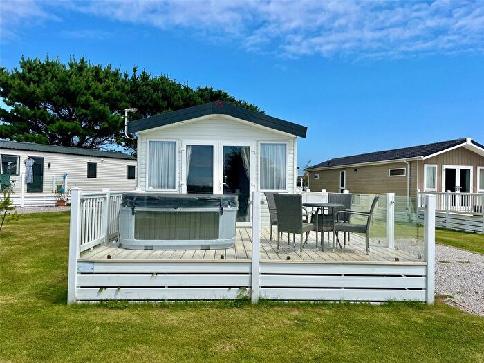 2 Bedroom Property For Sale In Bude. New Perran Holiday Park, Hendra Croft, Newquay, Cornwall, TR8