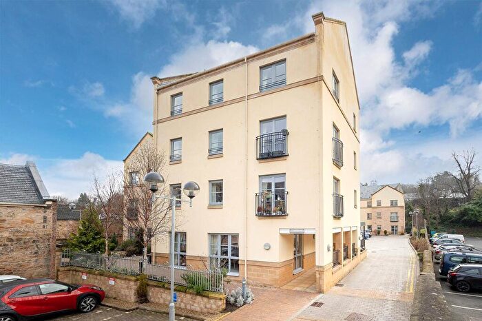 1 Bedroom Apartment For Sale In Templars Court, Linlithgow, EH49