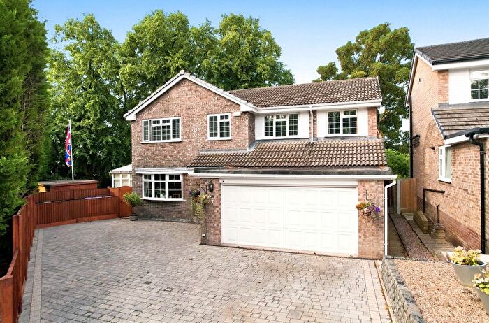 6 Bedroom Detached House For Sale In The Harridge, Rochdale, OL12