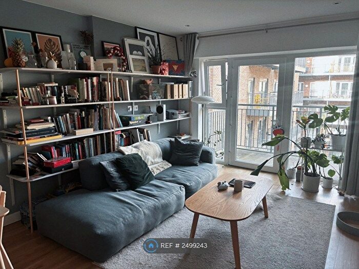 2 Bedroom Flat To Rent In Fairbank House, London, NW9