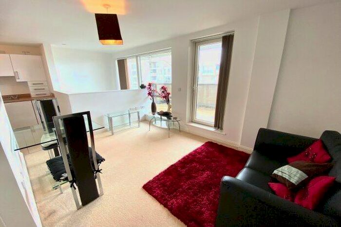 1 Bedroom Flat To Rent In Hansen Court, Cardiff, CF10