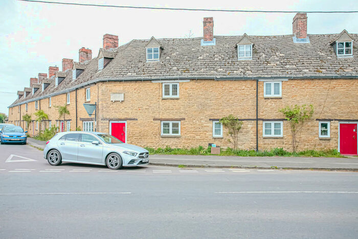 1 Bedroom Cottage To Rent In The Row, Bletchingdon, OX5