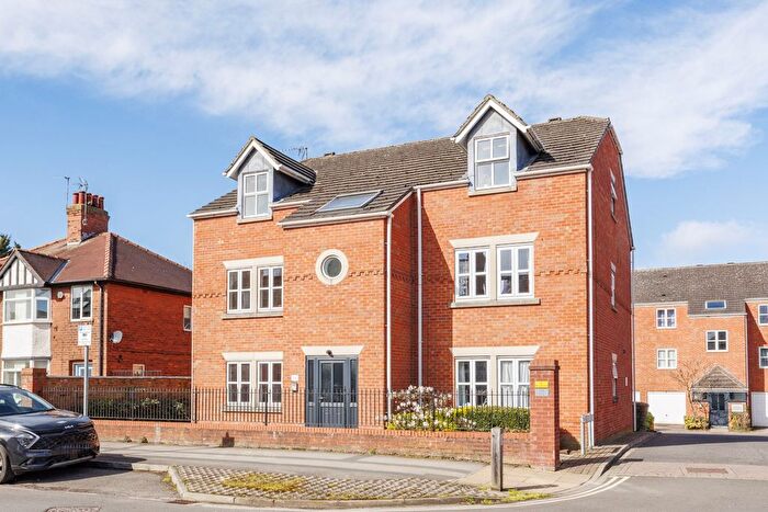 2 Bedroom Flat For Sale In Heworth Mews, York, North Yorkshire, YO31