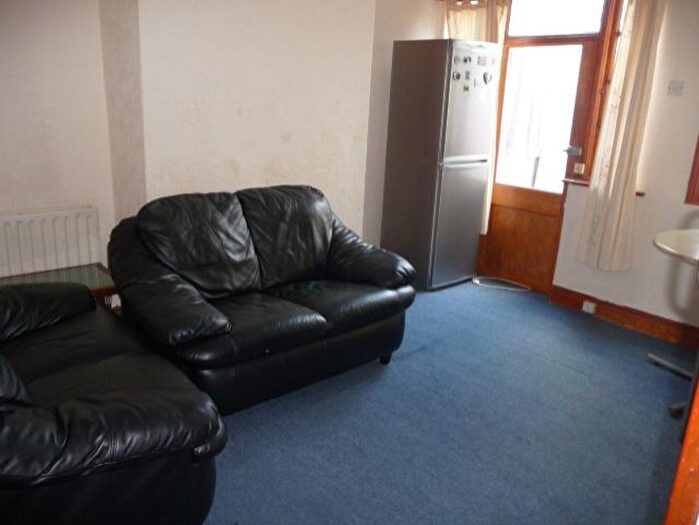 4 Bedroom Property To Rent In Kelso Gardens, Leeds, LS2