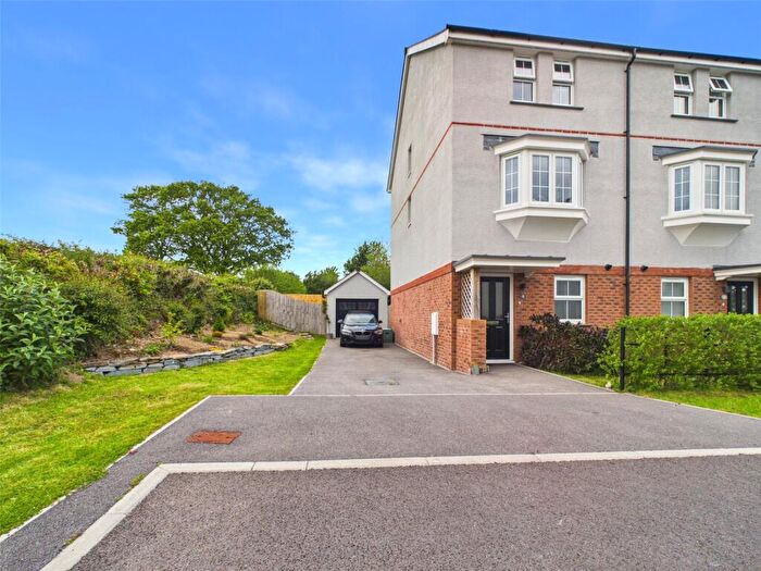 3 Bedroom Semi Detached House For Sale In Bramble Avenue, Tavistock, Devon, PL19