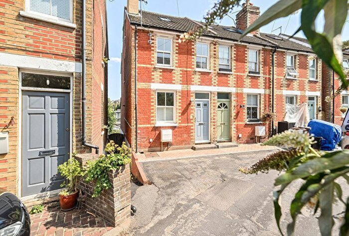 3 Bedroom End Of Terrace House For Sale In Prospect Road, Sevenoaks, Kent, TN13