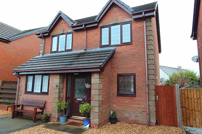 3 Bedroom Detached House To Rent In Penrhyn Madoc, Llandudno, LL30