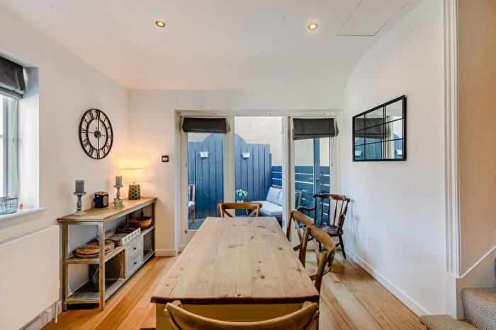 1 Bedroom Flat For Sale In Crofts Lane, Ross-On-Wye, Herefordshire, HR9
