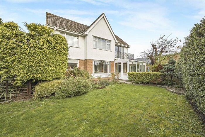 3 Bedroom Detached House For Sale In Knowbury Avenue, Penarth, CF64