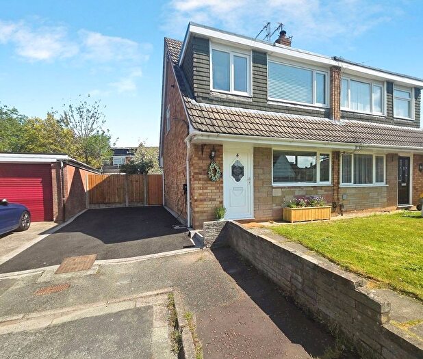 3 Bedroom Semi-Detached House For Sale In Cottage Close, Bromborough, Wirral, Merseyside, CH63