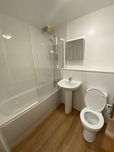 1 Bedroom Flat To Rent In Bedroom Flat – Somerset Gardens – White Hart Lane, N17