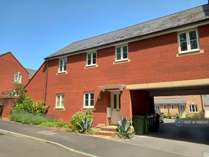 2 Bedroom Flat To Rent In Bathern Road, Exeter, EX2