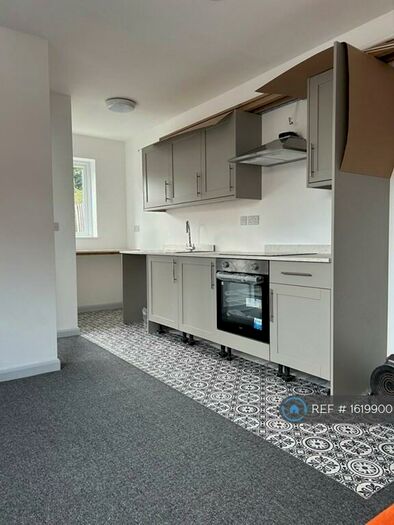 1 Bedroom Flat To Rent In Kings Road, Kings Heath, Birmingham, B14