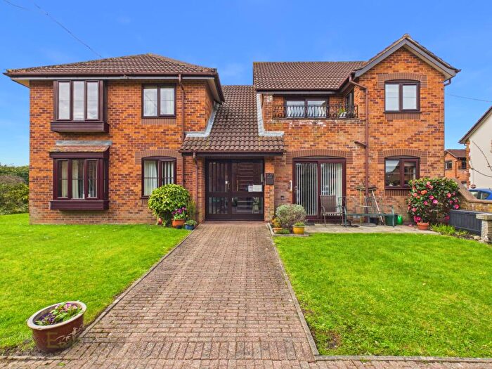 2 Bedroom Retirement Property For Sale In Laurel Court, Armstrong Road, Norwich, Norfolk, NR7